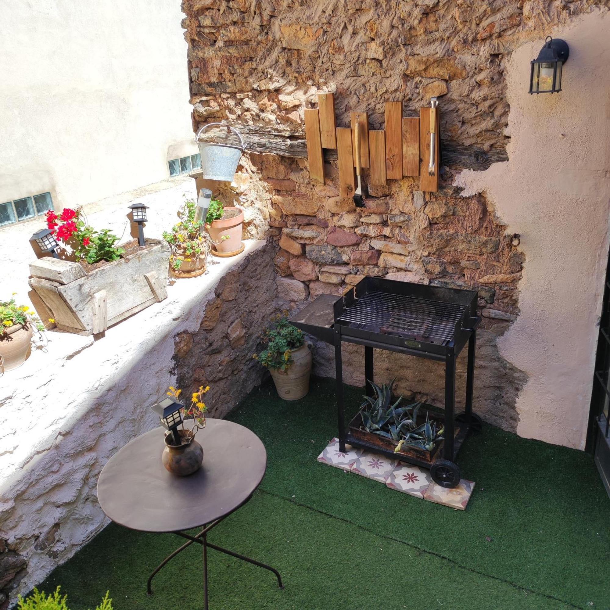 Alcoba Con Patio Del Siglo XIX Villa Villanueva de Viver Kültér fotó